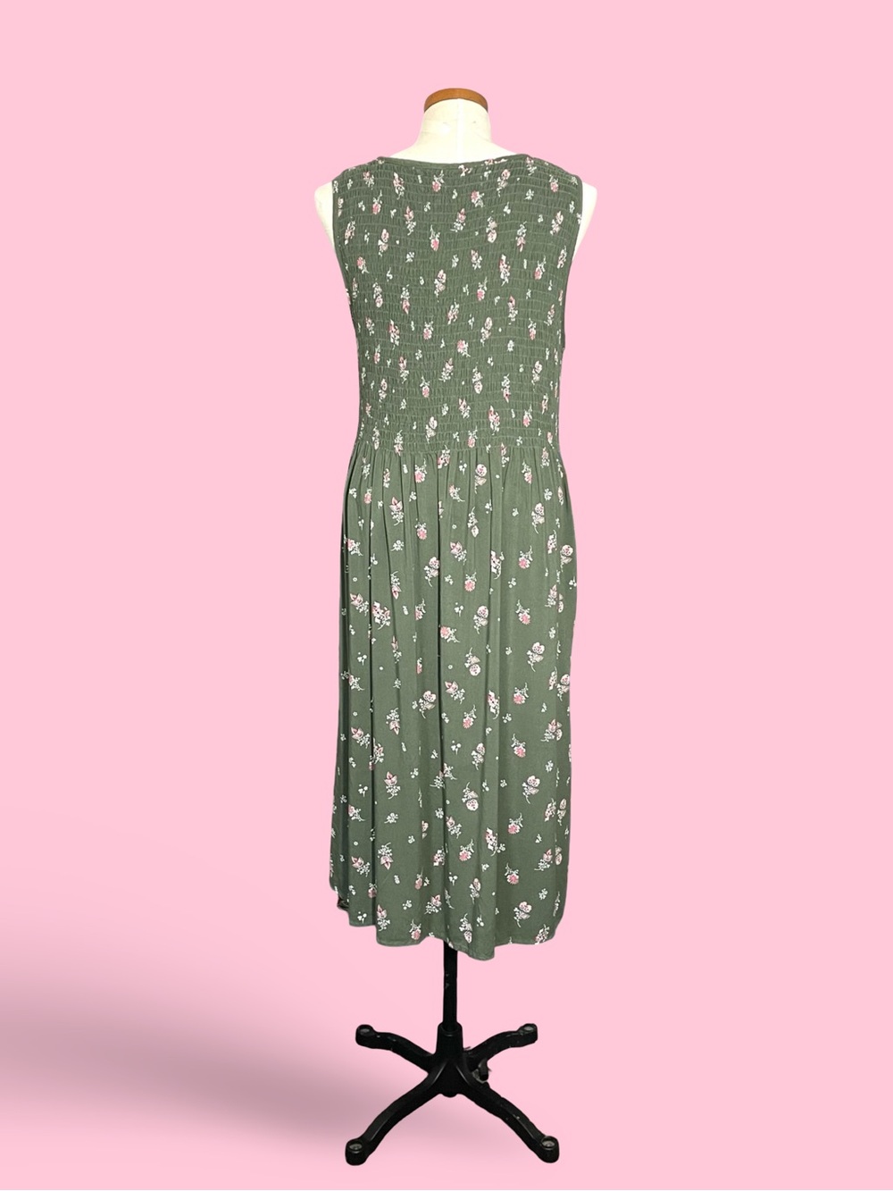 Croft & Barrow Sleeveless Midi Dress Smocked Bodice Green Floral Pockets SzL - Picture 5 of 8